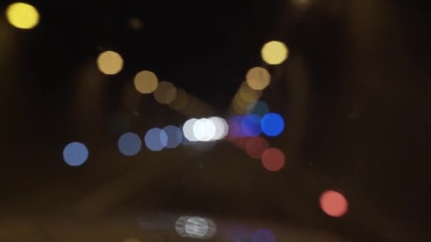 Tonnel leuchtet Auto fahren auf der Straße in den Bergen, Georgien Kaukasus Sommer — Stockvideo