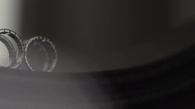 Alyans makro closeup beyaz altın elmas mücevher