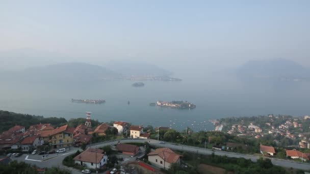 Jezioro Como Włochy wyspy czarne fotele — Wideo stockowe
