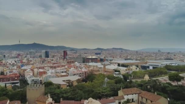 Barcelona stadt katalonien spanien drohne historisches stadtbild europa architektur — Stockvideo