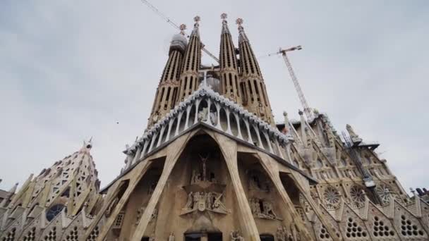 Barcelone Gaudi architecture Temple Expiatori de la Sagrada Fam lia — Αρχείο Βίντεο
