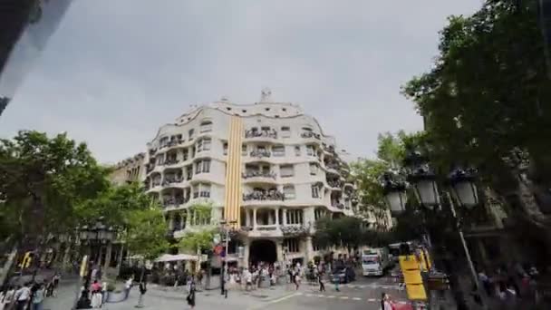 카탈로니아 스페인 역사적인 도시 유럽 건축에서 바르셀로나 도시 거리 — 비디오
