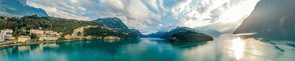 Montagne Suisse Lac nature Drone drone Air 360 vr réalité virtuelle drone panorama — Photo