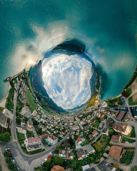Montaña suiza Lago naturaleza Drone drone Air 360 vr realidad virtual drone panorama —  Fotos de Stock