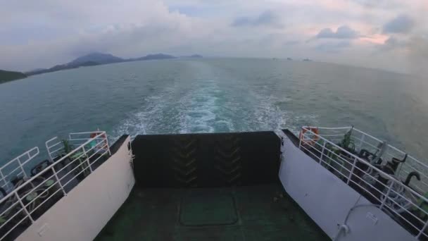 Ferry cruise hajó tengeren Timelapse, boldog utazás, ocean kompok Thaiföld út — Stock videók