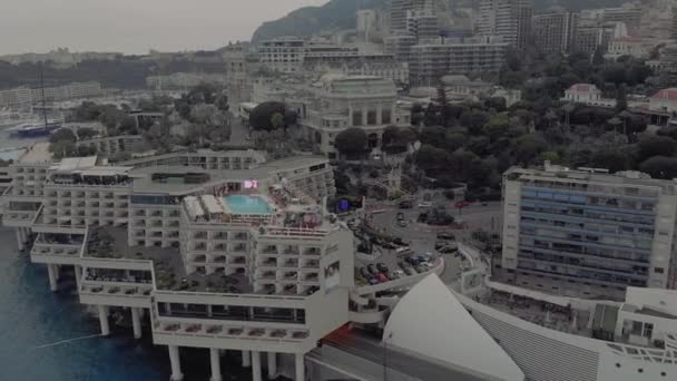 Monako şehir Fransa deniz kasabası liman yahts blok düzlükler tekneler ve Monte Carlo casino — Stok video