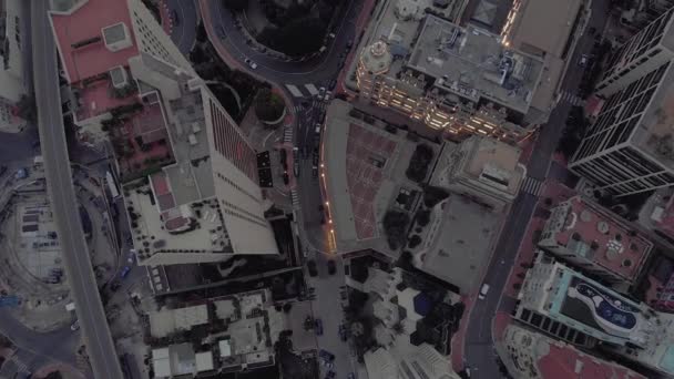 Monte Carlo y la ciudad de Mónaco en verano Francia Sea Town 4D drone vuelo nocturno — Vídeos de Stock