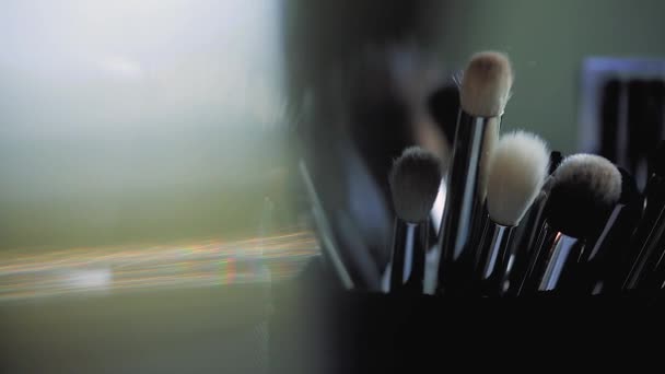 Brushes for Makeup artists Macro 100mm slider camera smooth motion
