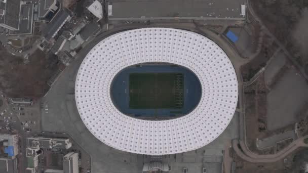 Olympisch stadion in Kiev stad Oekraïne 4k Drone vlucht — Stockvideo