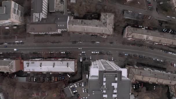 Obytné domy a činžovní domy v Kyjevě 4k Let dronem — Stock video
