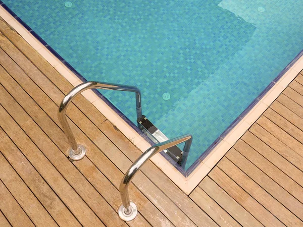 Escalera de piscina — Foto de Stock