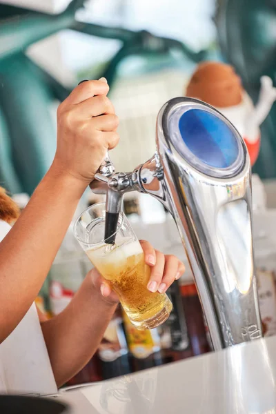 Meet Oktoberfest Hand Bartender Pouring Large Lager Beer Tap Pouring — Stock Photo, Image