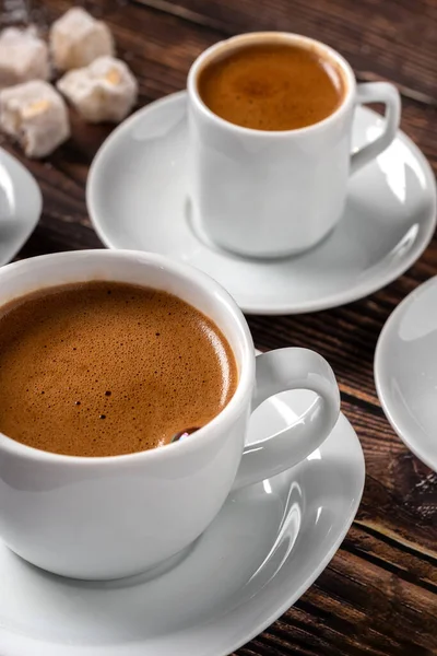 Tradiční Řecko Turecký Šálek Kávy Turecké Potěšení Koncept Dřevěným Pozadím — Stock fotografie