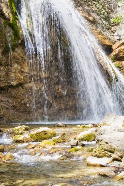 dağ nehir ve Jur-Jur Falls, Crimea