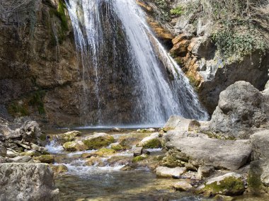 dağ nehir ve Jur-Jur Falls, Crimea