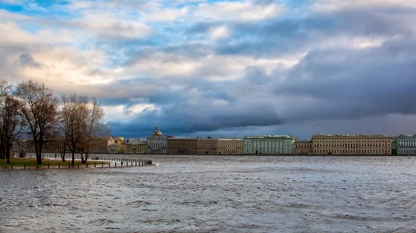 Санкт Петербург Нева Городской Пейзаж — стоковое фото