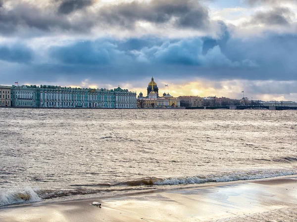 Saint Pétersbourg Rivière Neva Paysage Urbain — Photo