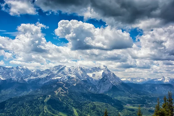 Τοπίο Κοντά Garmisch Partenkirchen Στη Βαυαρία Γερμανία — Φωτογραφία Αρχείου