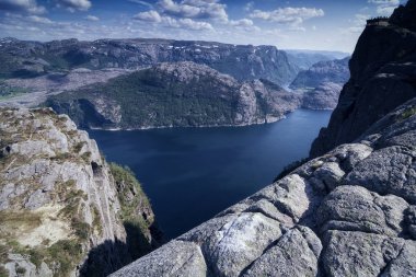Norveç Lysefjord 'u, çok güzel bir manzara.