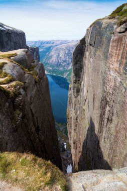 Norveç Lysefjord 'u, çok güzel bir manzara.