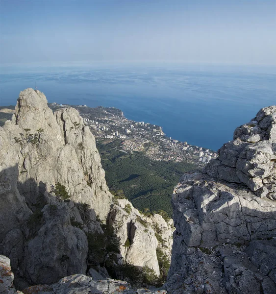 Karadeniz ve büyük dağlar, Balaklava, Crimea