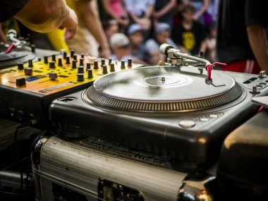 dj kurulum açık yaz partisi kadar kapatın
