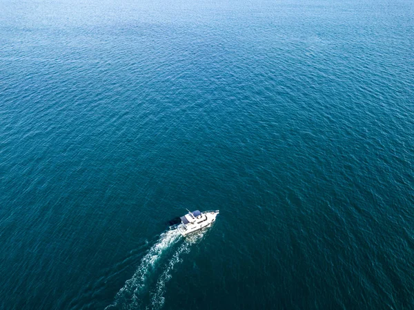 Воздушные Личные Роскошь Дорогие Скоростные Катера Корабль Поверхности Морской Воды — стоковое фото