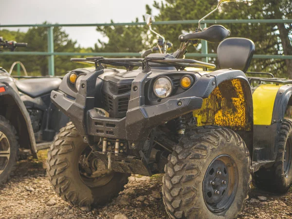 Close Shot Atv 4X4 Dirty Motor Bike Outdoors — Stock Photo, Image