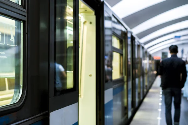 Abstract Modern Subway Station Crowd People Closing Doors — Stock Photo, Image