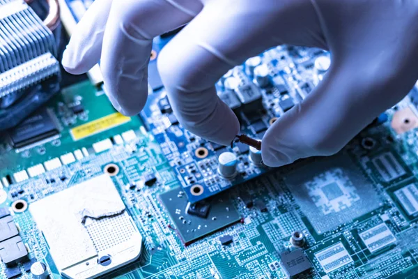 Manufacture of the new modern micro electronic technology computer boards f — Stock Photo, Image