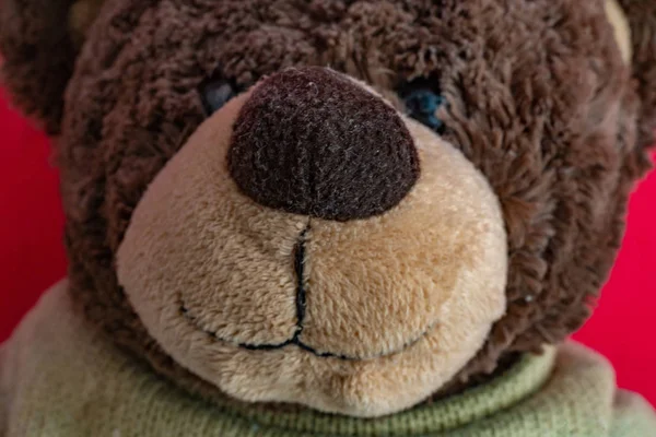 Крупним планом макро деталь іграшки плюшевого ведмедя для дітей — стокове фото