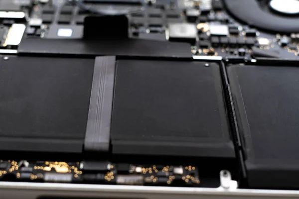 Wewnątrz Przenośny Laptop Akumulatorem Litowo Jonowym Urządzenie Ładowania — Zdjęcie stockowe