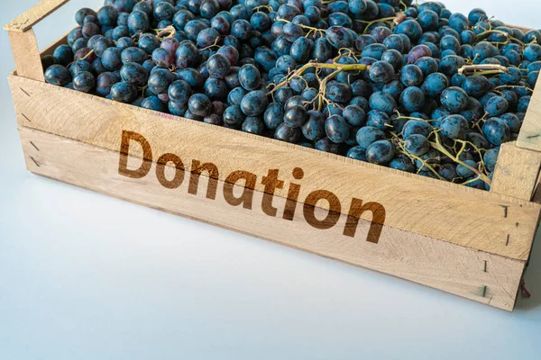 Caixa Com Frutas Cruas Frescas Para Enviar Como Doação Para — Fotografia de Stock