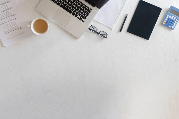 Vista Desde Arriba Mesa Escritorio Minimalista Ganar Oficina Lugar Trabajo — Foto de Stock