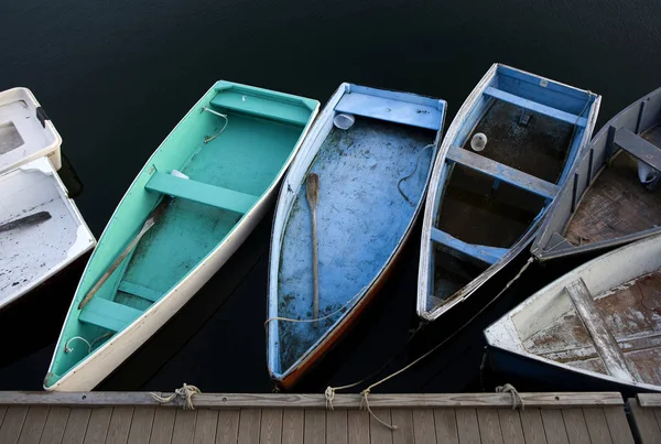 Vecchie Barche Legate Molo Legno — Foto Stock