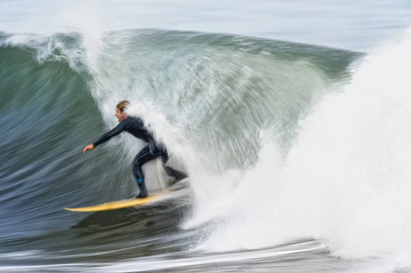 Uomo Che Surf Campus Point Santa Barbara California — Foto Stock