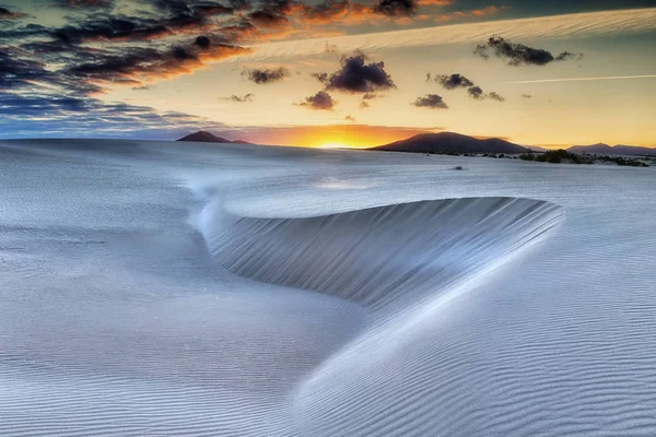 Sand Dunes Mountains Cloudy Sunset Sky — Stock Photo, Image