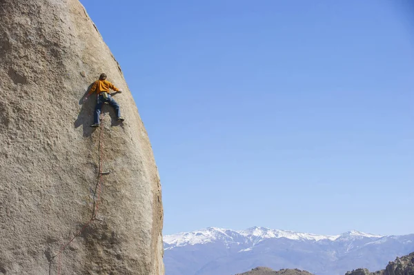 Man Sport Climbing Faith Bishop California — Stock Photo, Image