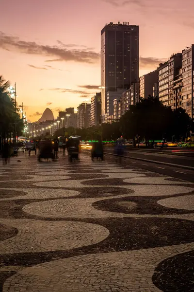 Gyönyörű Naplemente Kilátás Copacabana Beach Séta Épületek — Stock Fotó