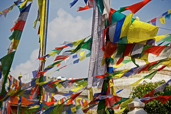 Drapeaux Colorés Différentes Couleurs Sous Forme Une Tente — Photo