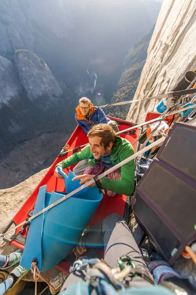 Bergsteiger Fels Den Bergen — Stockfoto