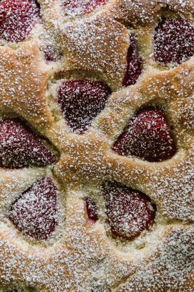 Gâteau Fait Maison Avec Confiture Sucre Poudre Sur Fond — Photo