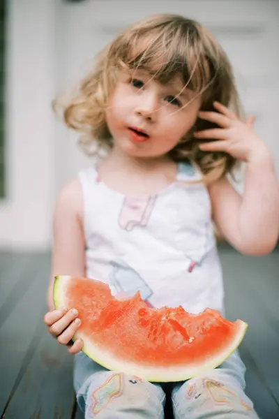 Little Toddler Girl Eating Watermelon Outdoor — Stock Photo, Image