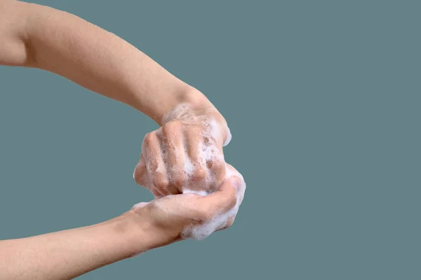 石鹸で手を閉じて衛生や医療の概念を — ストック写真