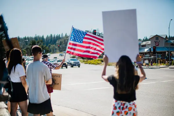 Békés Tüntetések Kaliforniai Rural Grass Valley Ben — Stock Fotó