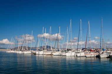 Alghero İtalyan Sardunya Adası liman