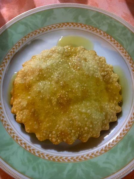 Seada Sebada Postre Sardo Prepara Friendo Una Gran Bola Sémola — Foto de Stock