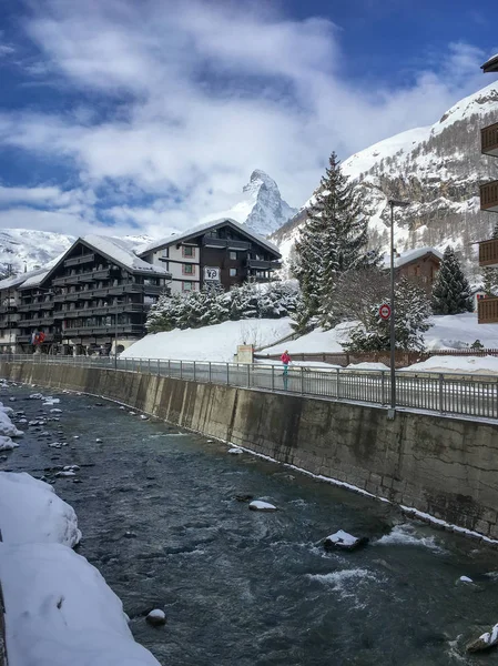 Zermatt Szwajcaria Marca 2018 Gród Szwajcarskiej Miejscowości Zermatt Słynnej Góry — Zdjęcie stockowe