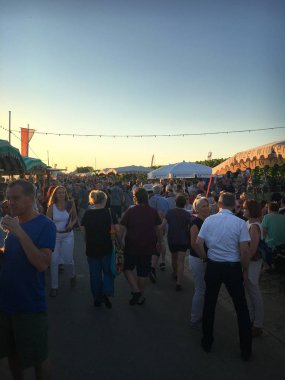 Weinfest im Kirchenst��ck ��� a fair about wine in Mainz Hechtsh