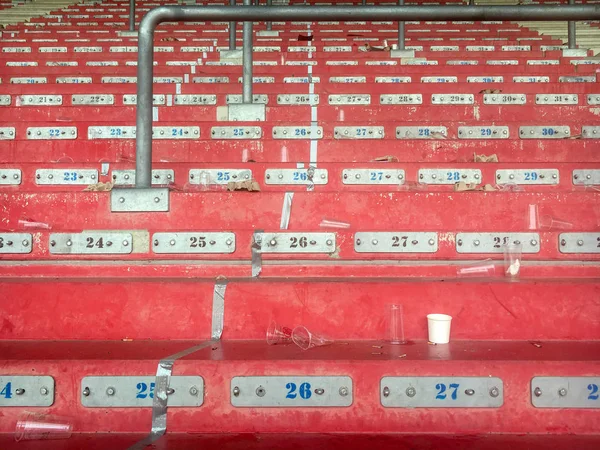 Stand vide dans un stade de sport après un match — Photo